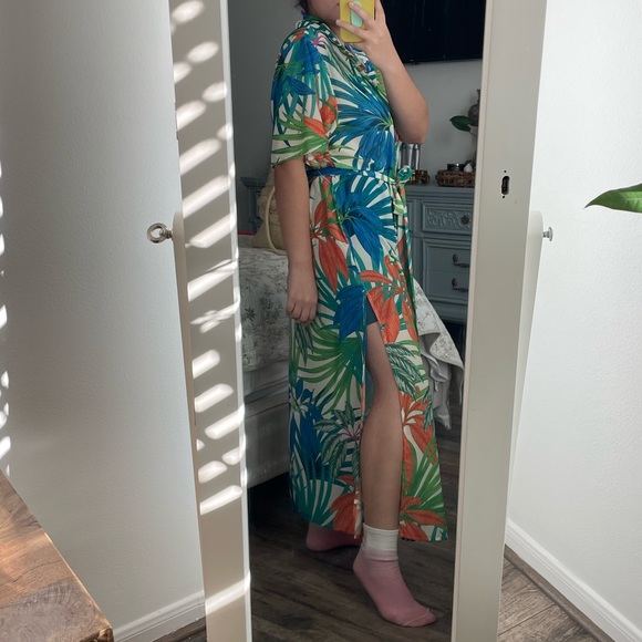 Flying Tomato Tropical Palms Cover Up dress - Picture 3 of 6